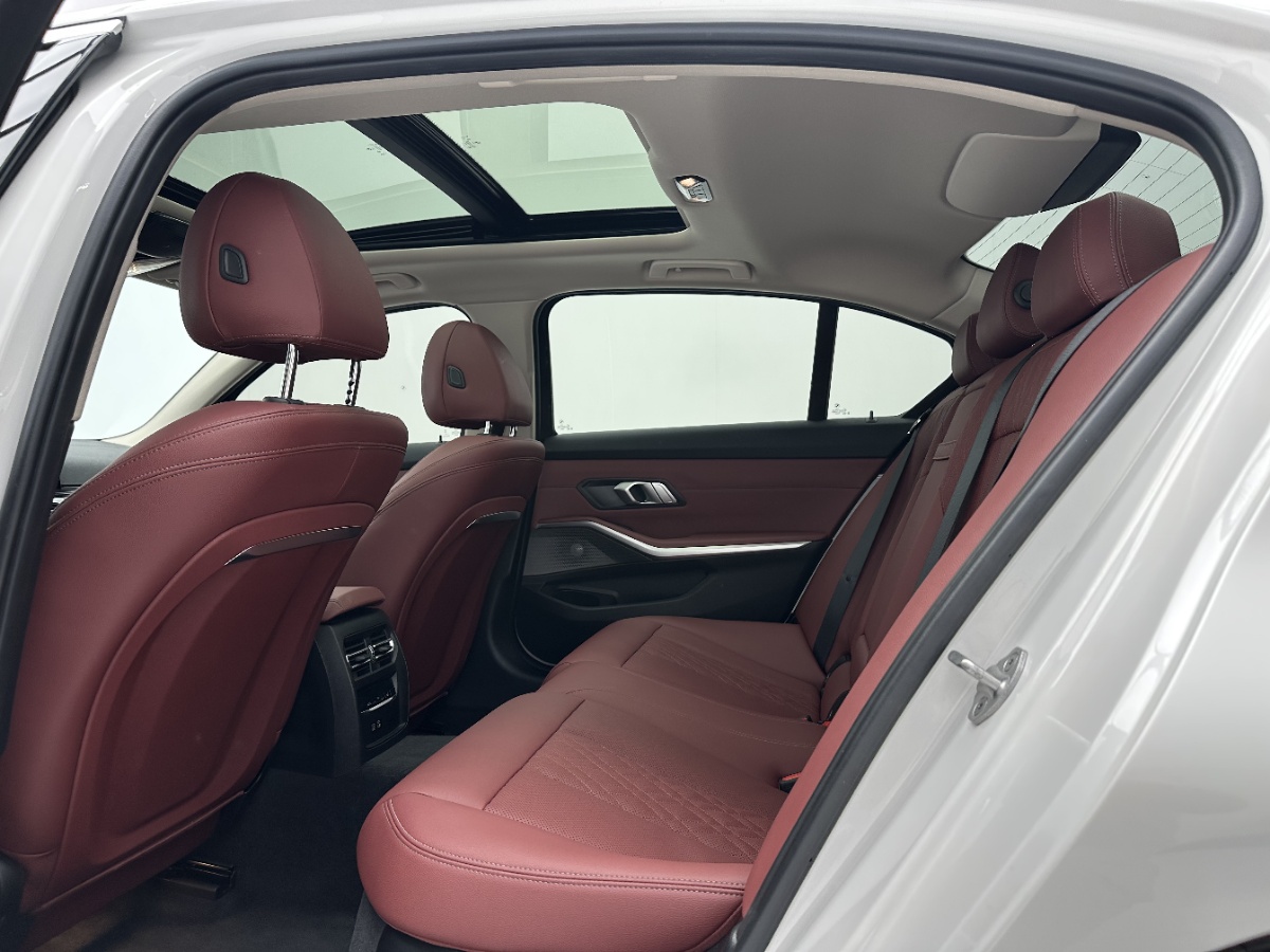 BMW 3 Series 2023 car image #6