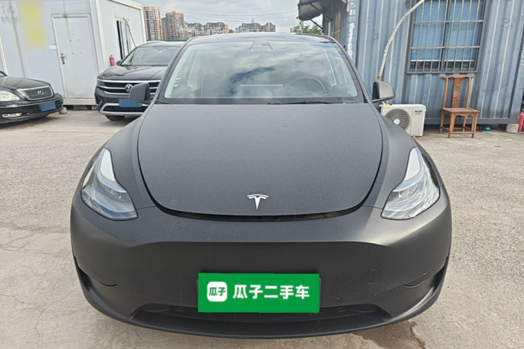 Tesla Model Y 2023 #3 Tesla Model Y 2023 car image #3