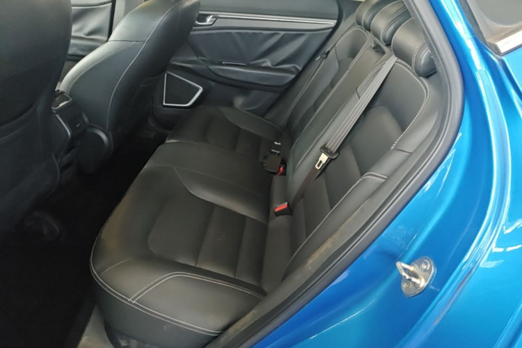 GEELY Emgrand GS 2017 car image #17