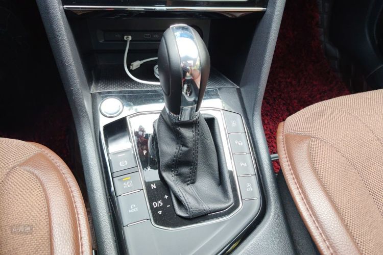 Volkswagen Tharu 2022 car image #16