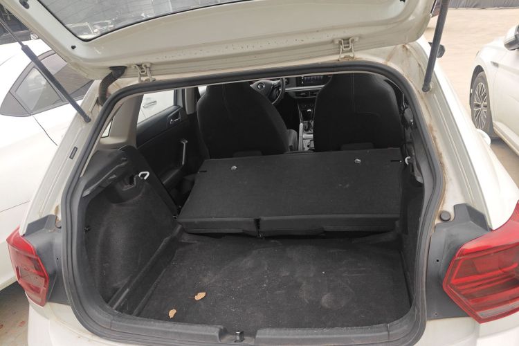 Volkswagen Polo 2023 car image #19