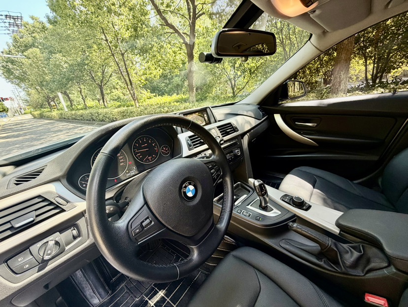 BMW 3 Series 2015 #4 BMW 3 Series 2015 car image #4