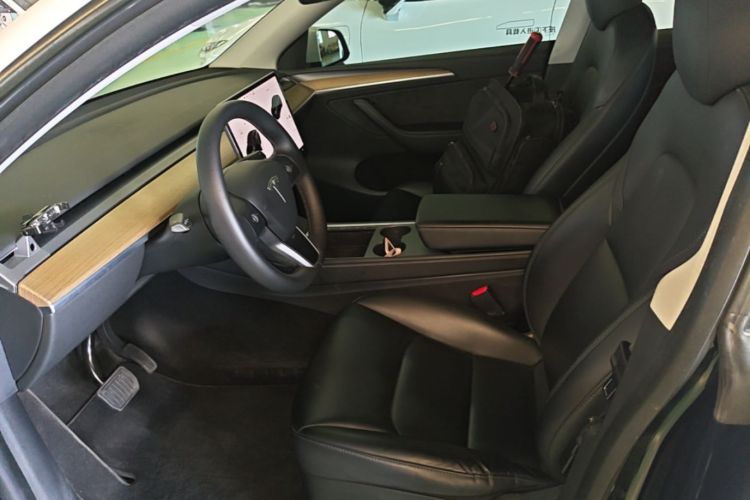 Tesla Model Y 2022 #19 Tesla Model Y 2022 car image #19