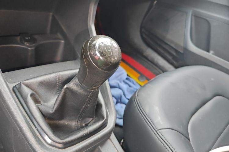 Volkswagen Santana 2017 car image #14