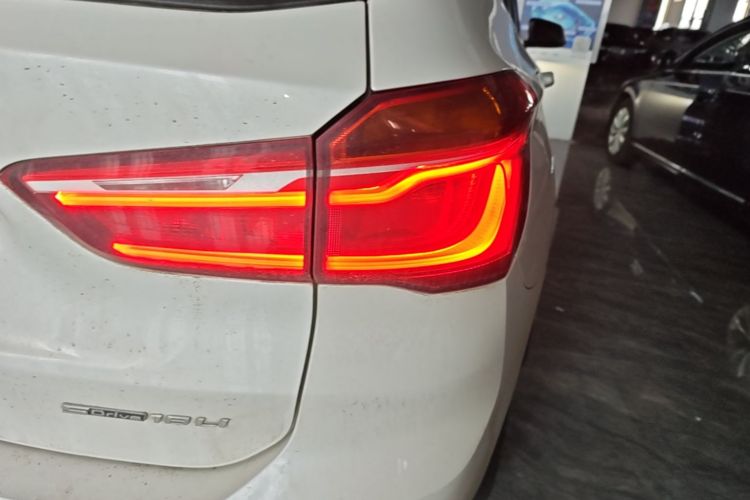 BMW X1 2019 #8 BMW X1 2019 car image #8