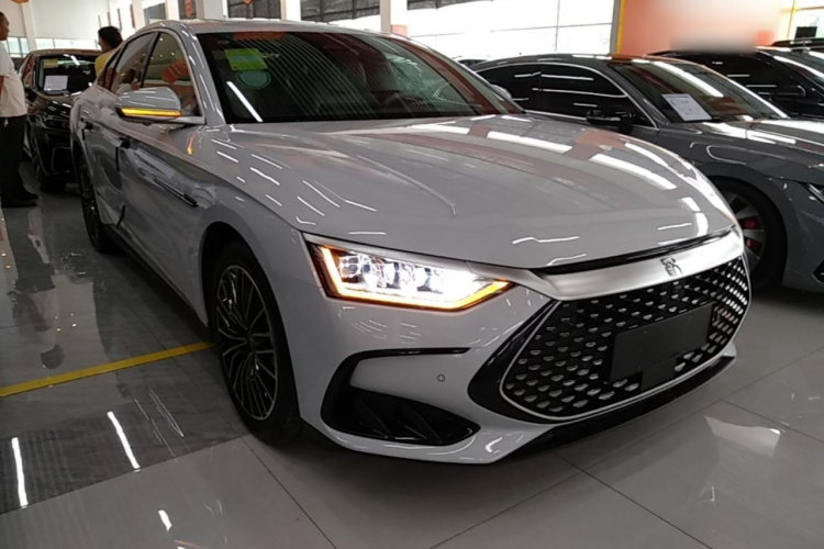 BYD Han 2024 car image #6