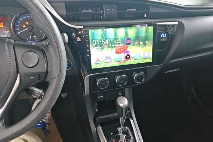Toyota Corolla 2018 #13 Toyota Corolla 2018 car image #13