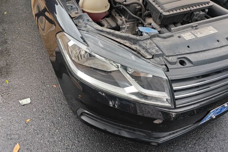 Volkswagen Santana 2018 car image #8