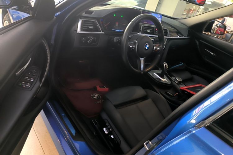 BMW 3 Series 2018 #16 BMW 3 Series 2018 car image #16
