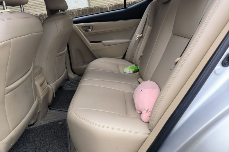Toyota Corolla 2017 #14 Toyota Corolla 2017 car image #14