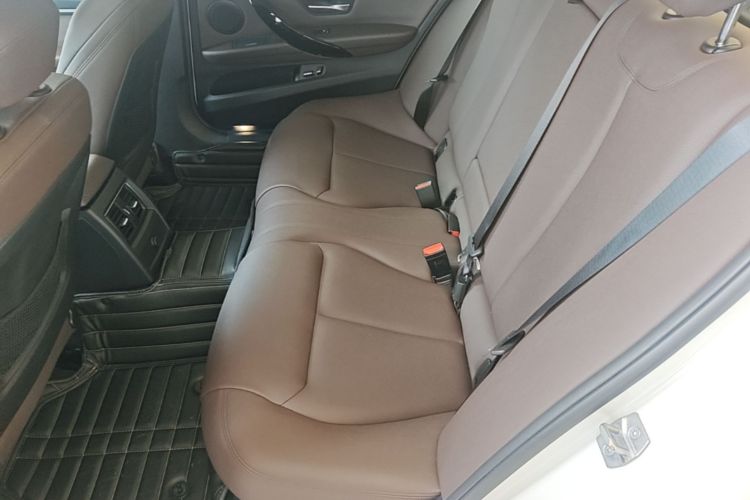 BMW 3 Series 2019 #17 BMW 3 Series 2019 car image #17