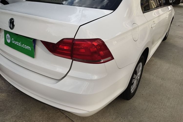 Volkswagen Santana 2018 car image #8