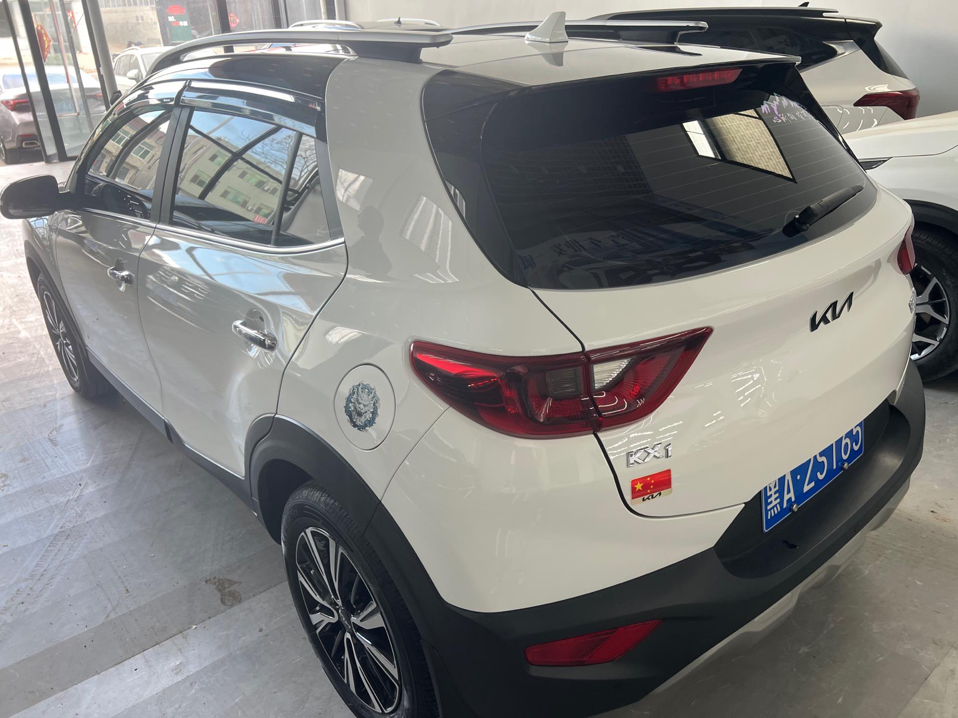 Kia KX1 2022 car image #6