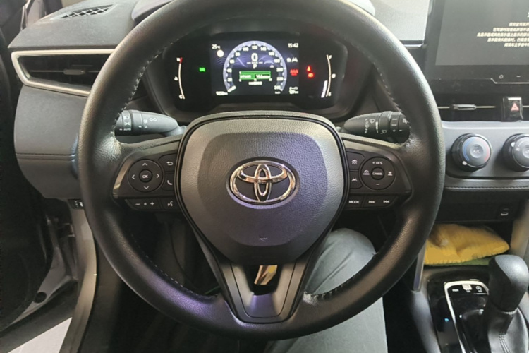 Toyota Corolla Cross 2023 image de voiture #11