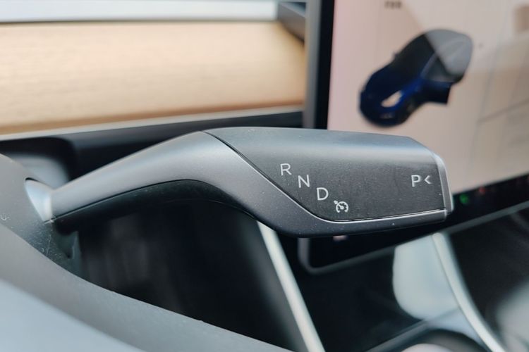 Tesla Model 3 2020 #14 Tesla Model 3 2020 car image #14