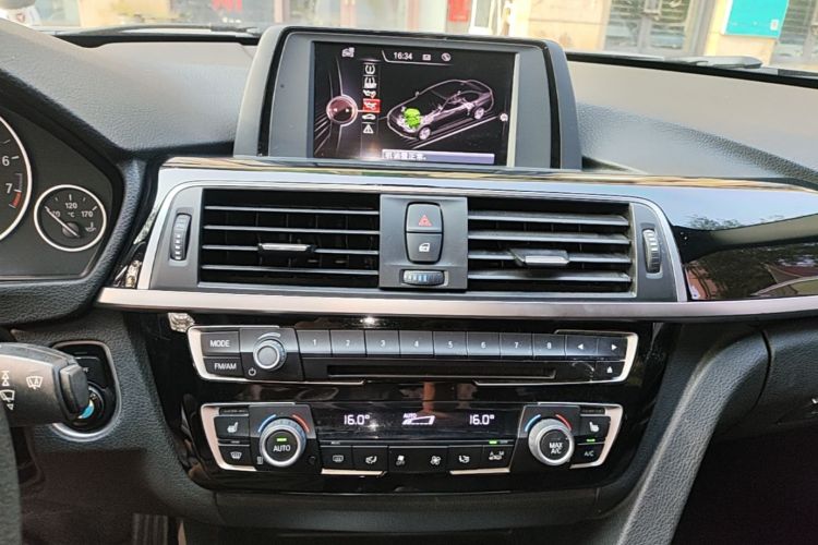 BMW 3 Series 2017 #13 BMW 3 Series 2017 car image #13