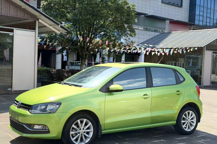 Volkswagen Polo 2015 #2 Volkswagen Polo 2015 изображение автомобиля #2
