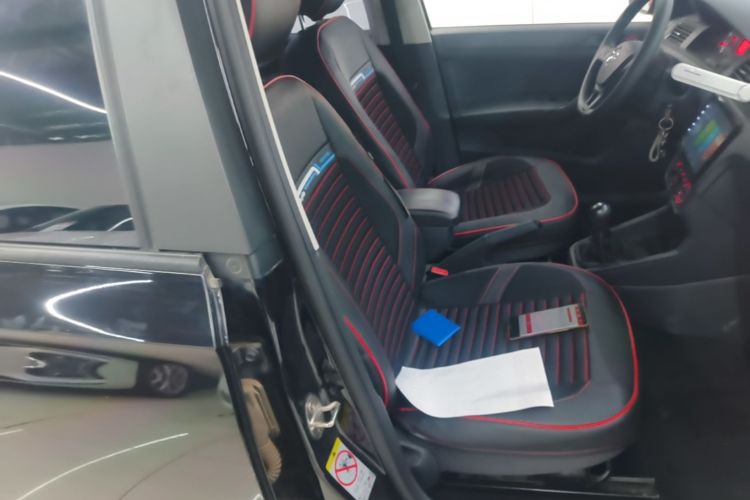 Volkswagen Santana 2018 car image #24