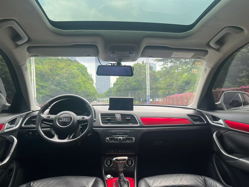 Audi Q3 2017 car image #8