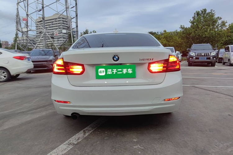BMW 3 Series 2015 #6 BMW 3 Series 2015 car image #6