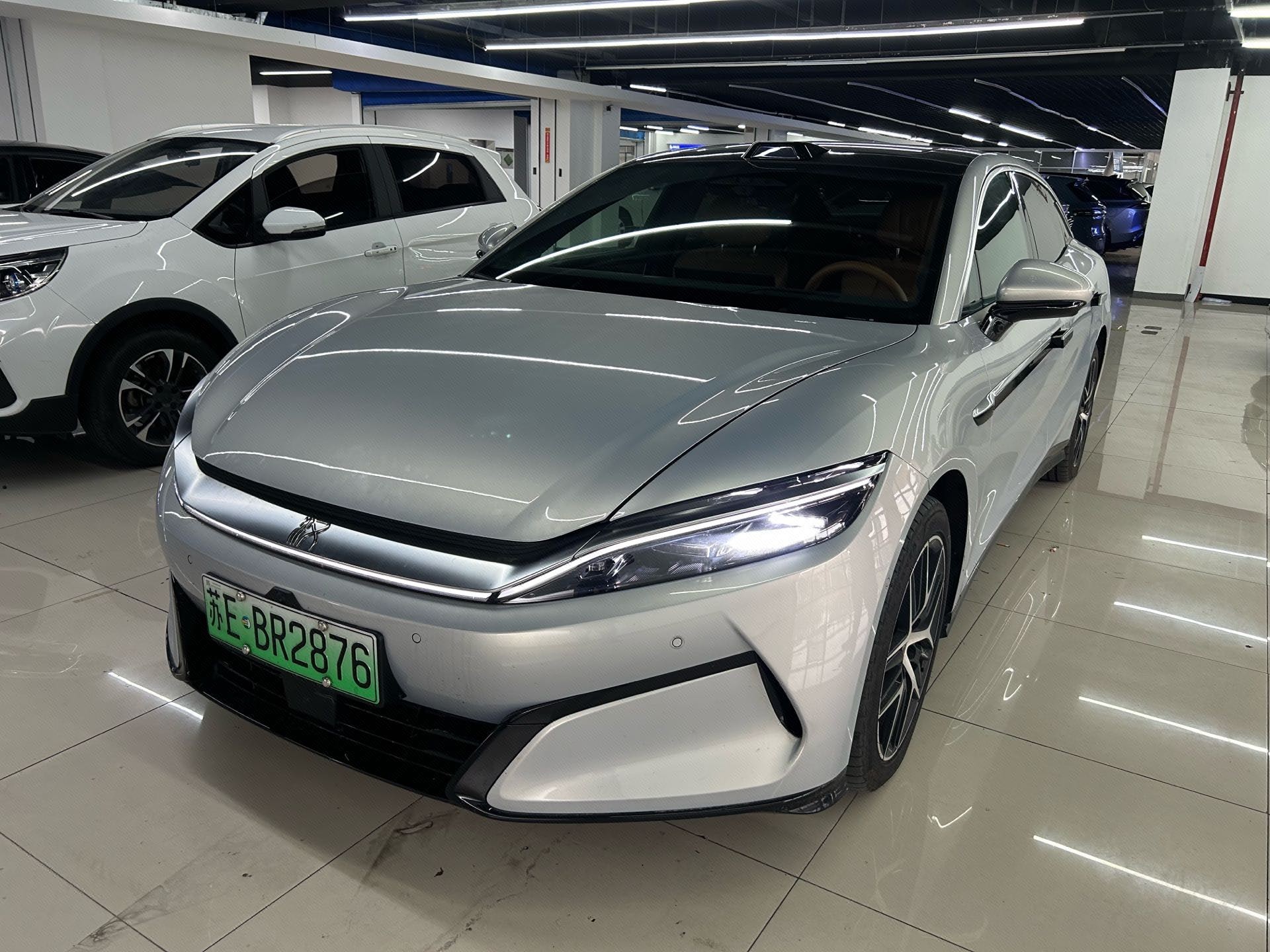BYD HanL 2025 car image 