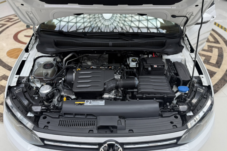 Volkswagen Polo 2022 صورة سيارة #19