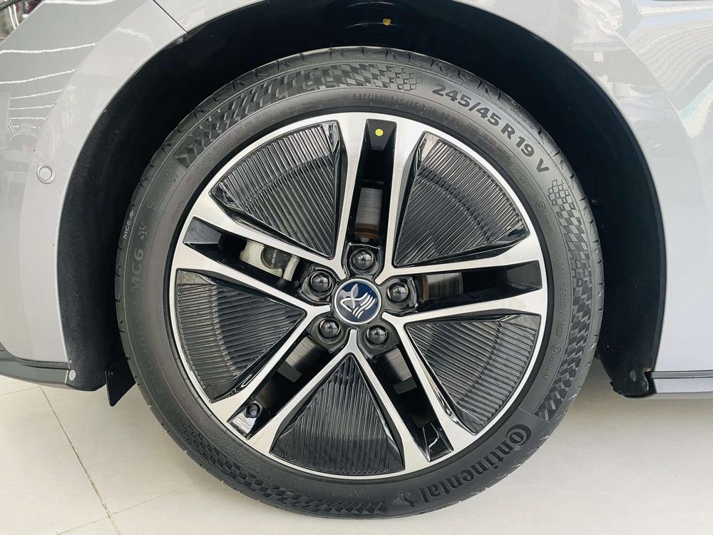 BYD Han 2021 immagine di auto #4
