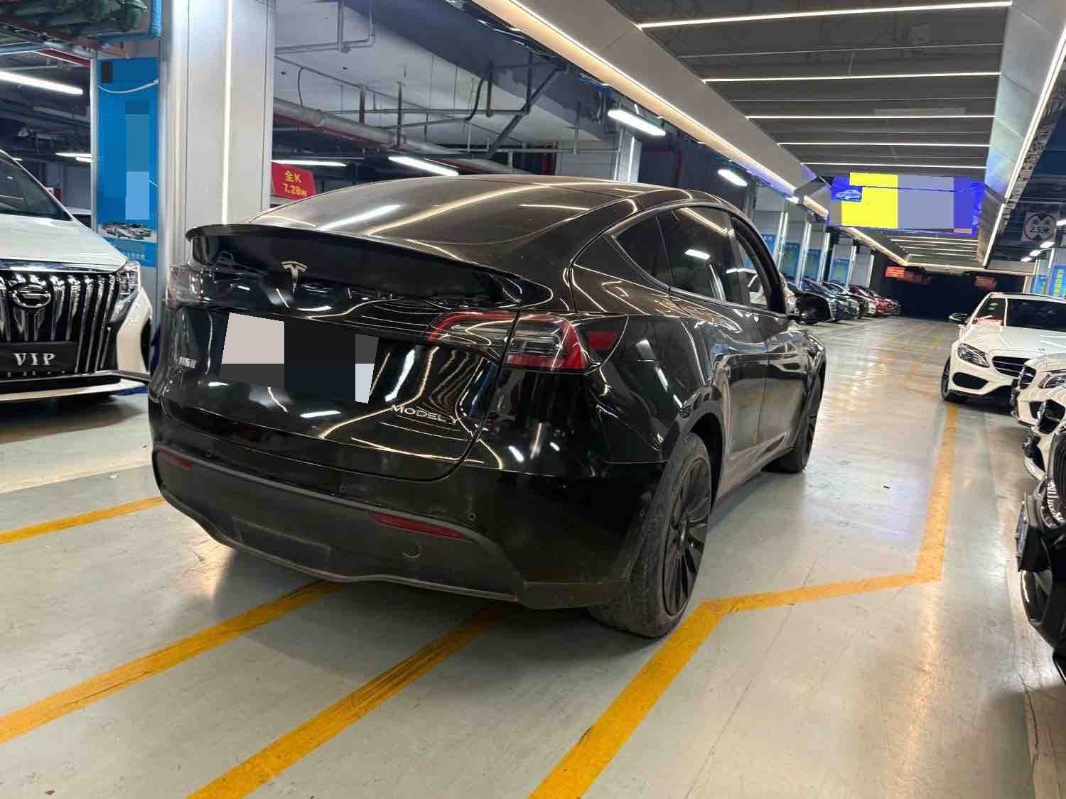 Tesla Model Y 2023 #3 Tesla Model Y 2023 car image #3