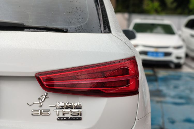 Audi Q3 2016 #8 Audi Q3 2016 car image #8