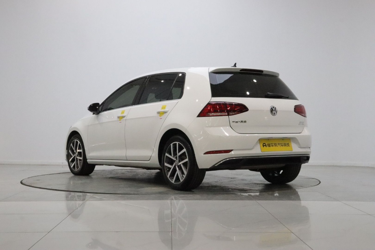 Volkswagen Golf 2020 immagine di auto #6