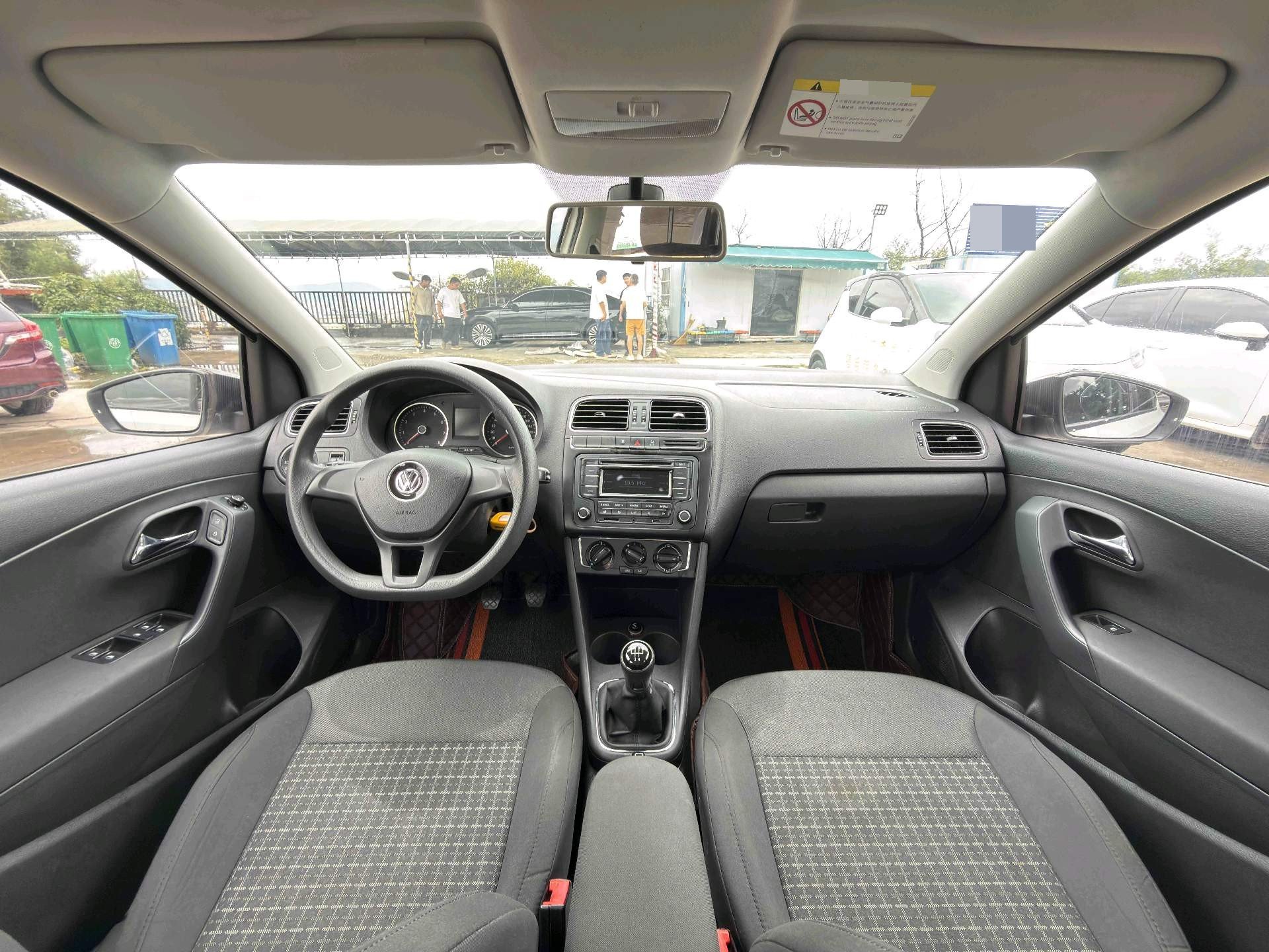 Volkswagen Polo 2015 #4 Volkswagen Polo 2015 car image #4