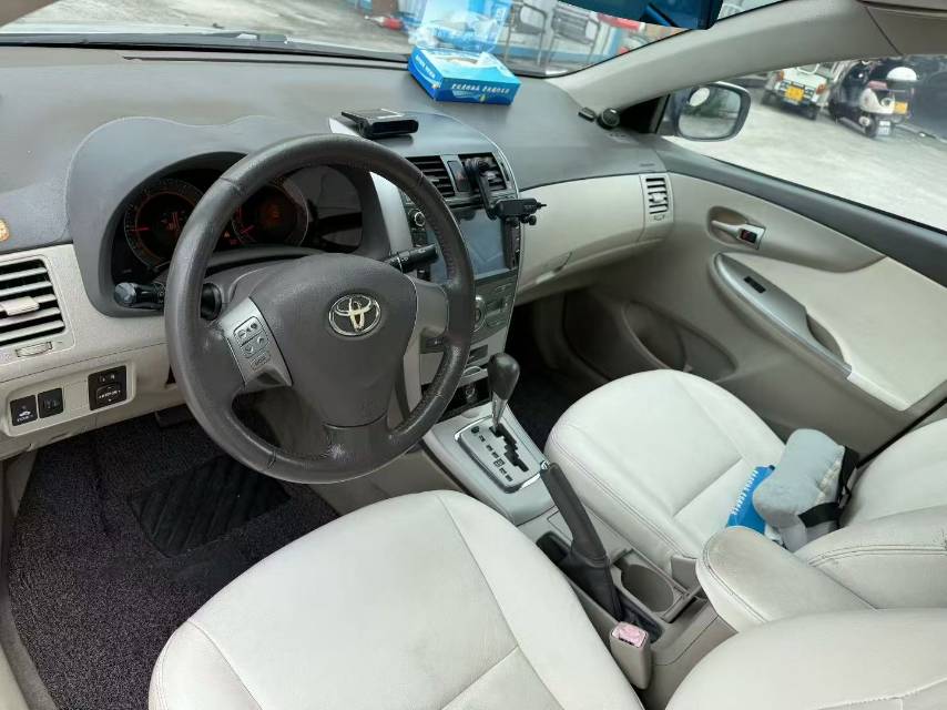 Toyota Corolla 2010 #4 Toyota Corolla 2010 car image #4