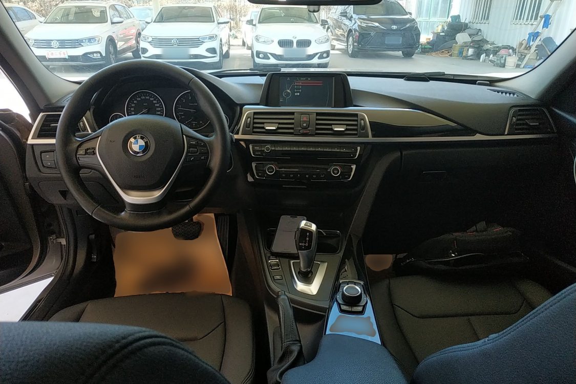 BMW 3 Series 2016 car image #10