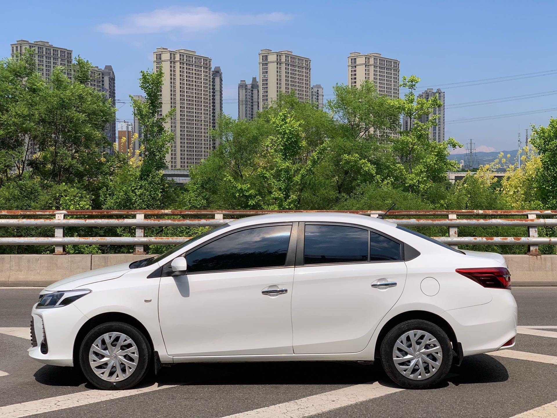 Toyota Vios 2023 immagine di auto #11