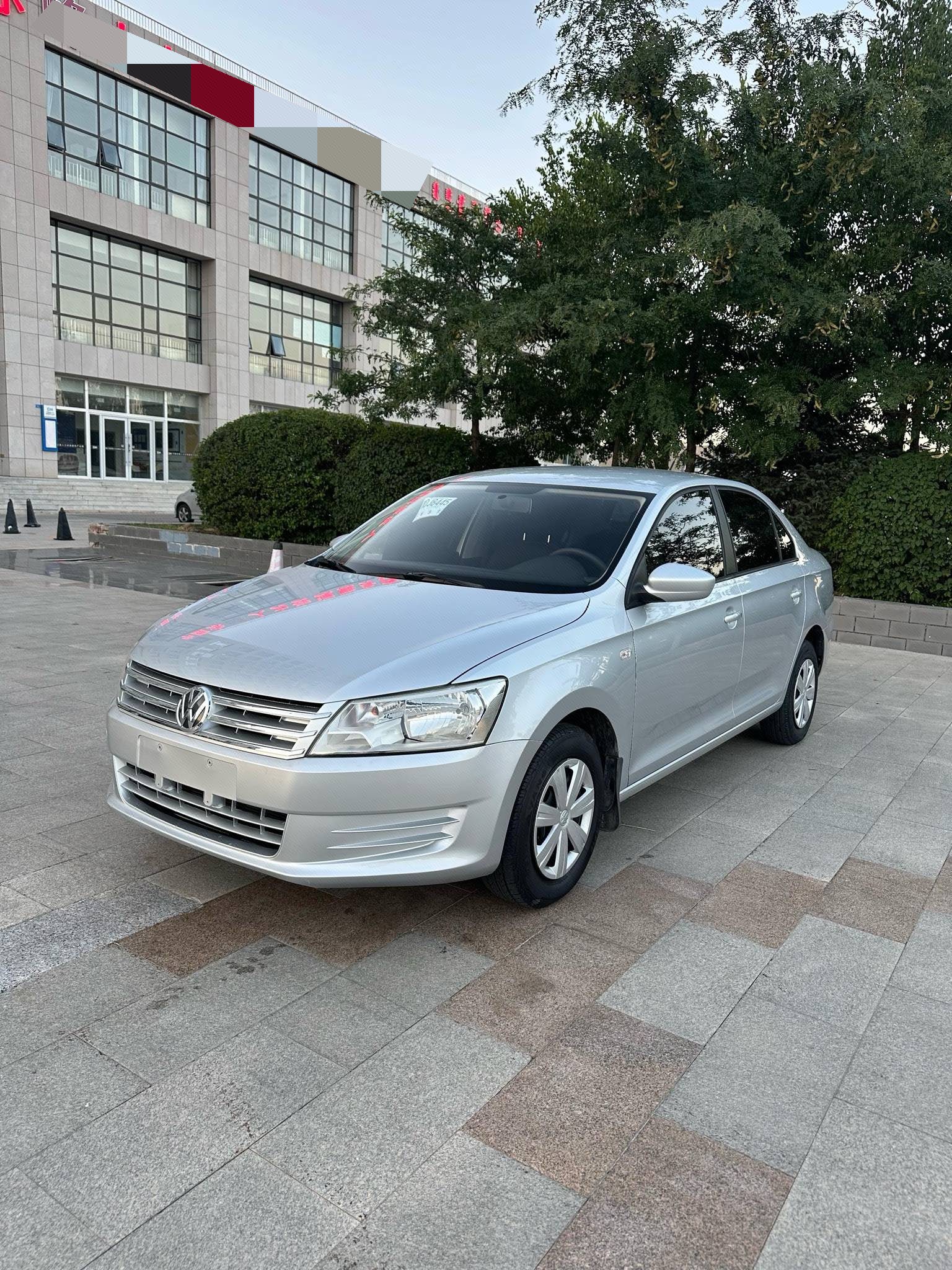 Volkswagen Santana 2013 car image 