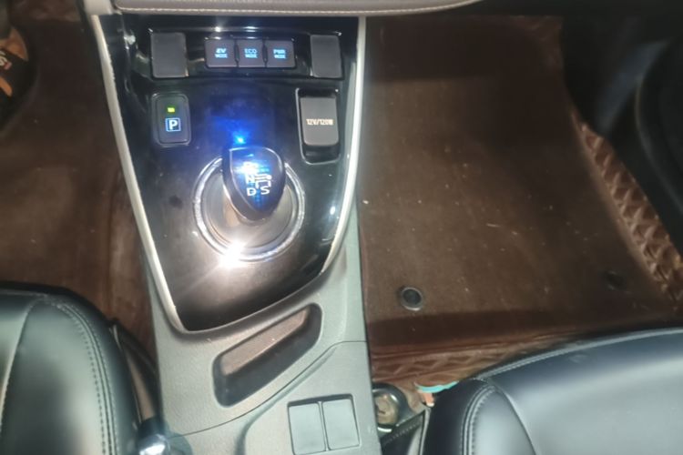 Toyota Corolla 2018 #14 Toyota Corolla 2018 car image #14