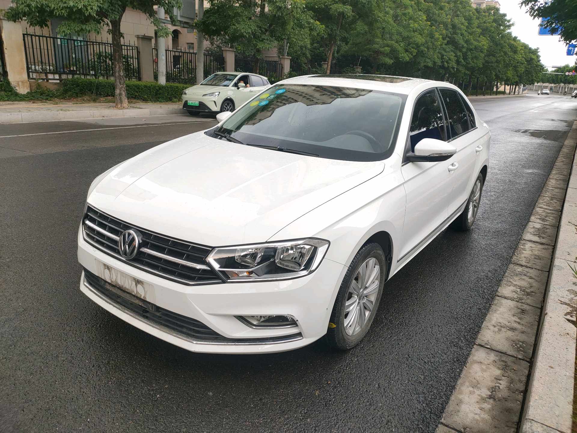 Volkswagen Bora 2017 car image 