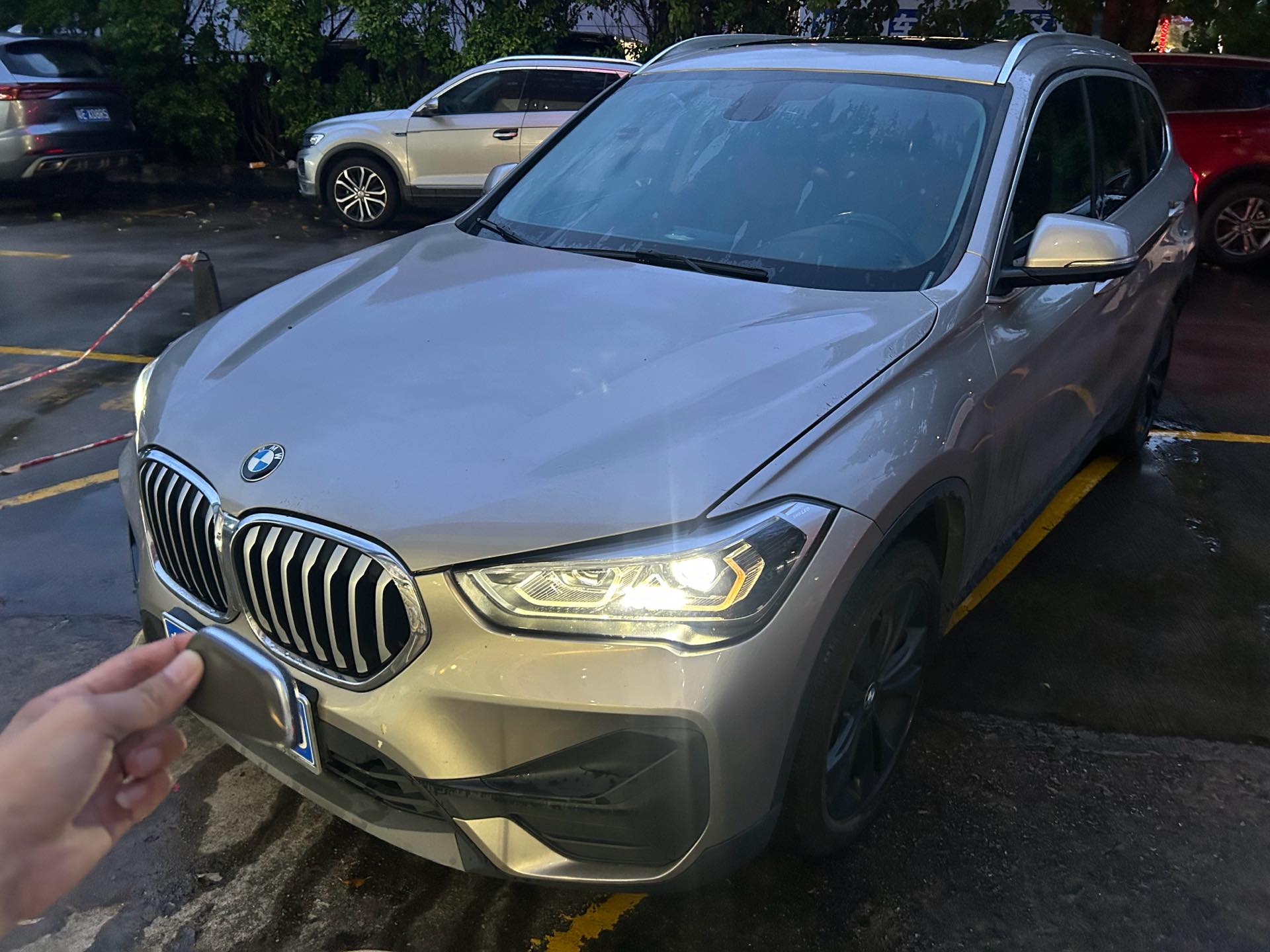 BMW X1 2020 BMW X1 2020 car image
