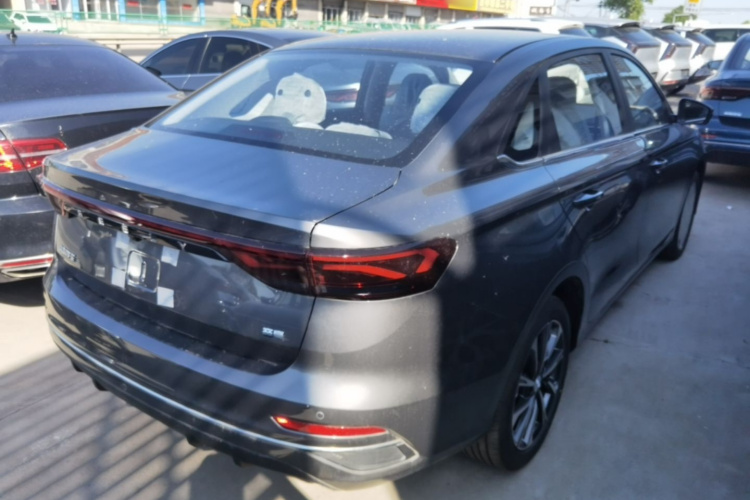 GEELY Emgrand 2026 car image #7