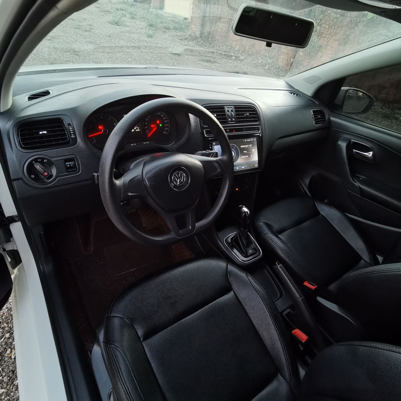 Volkswagen Polo 2017 immagine di auto #4