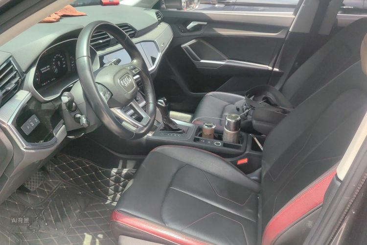 Audi Q3 2020 car image #17