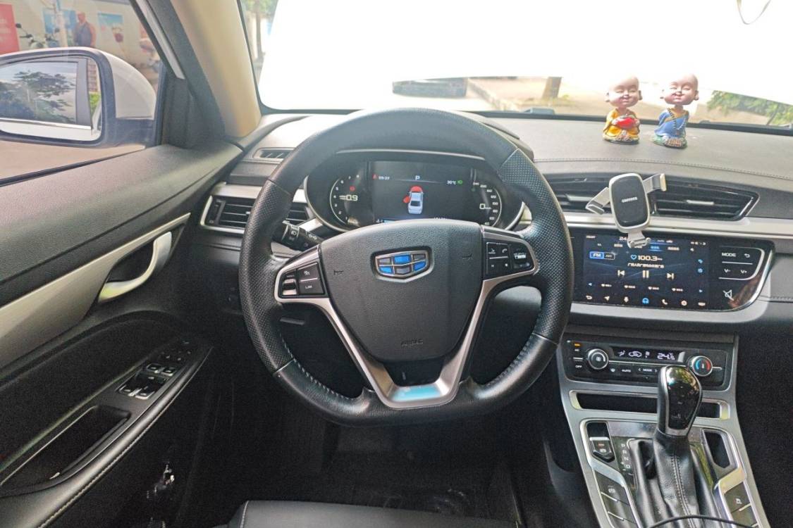 GEELY Emgrand 2018 car image #24