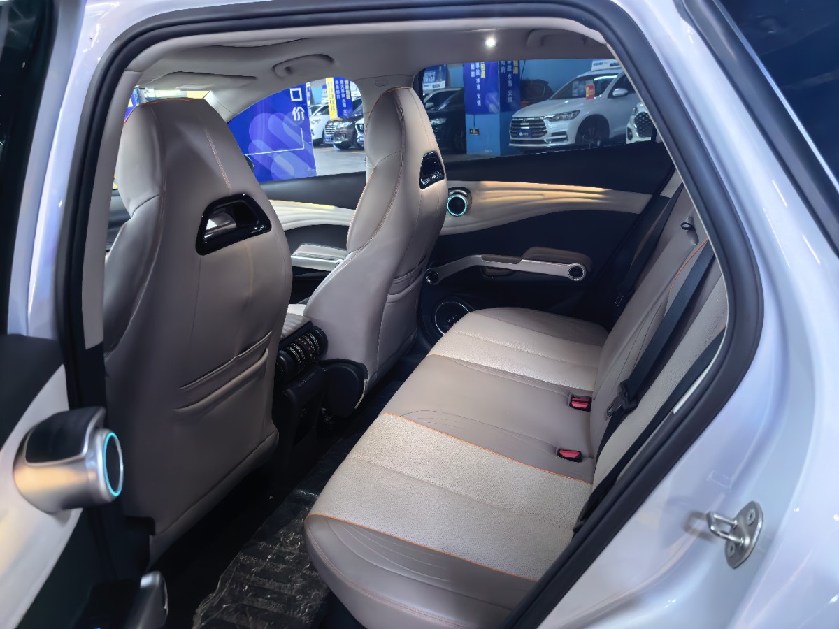 BYD Yuan Plus 2023 immagine di auto #6