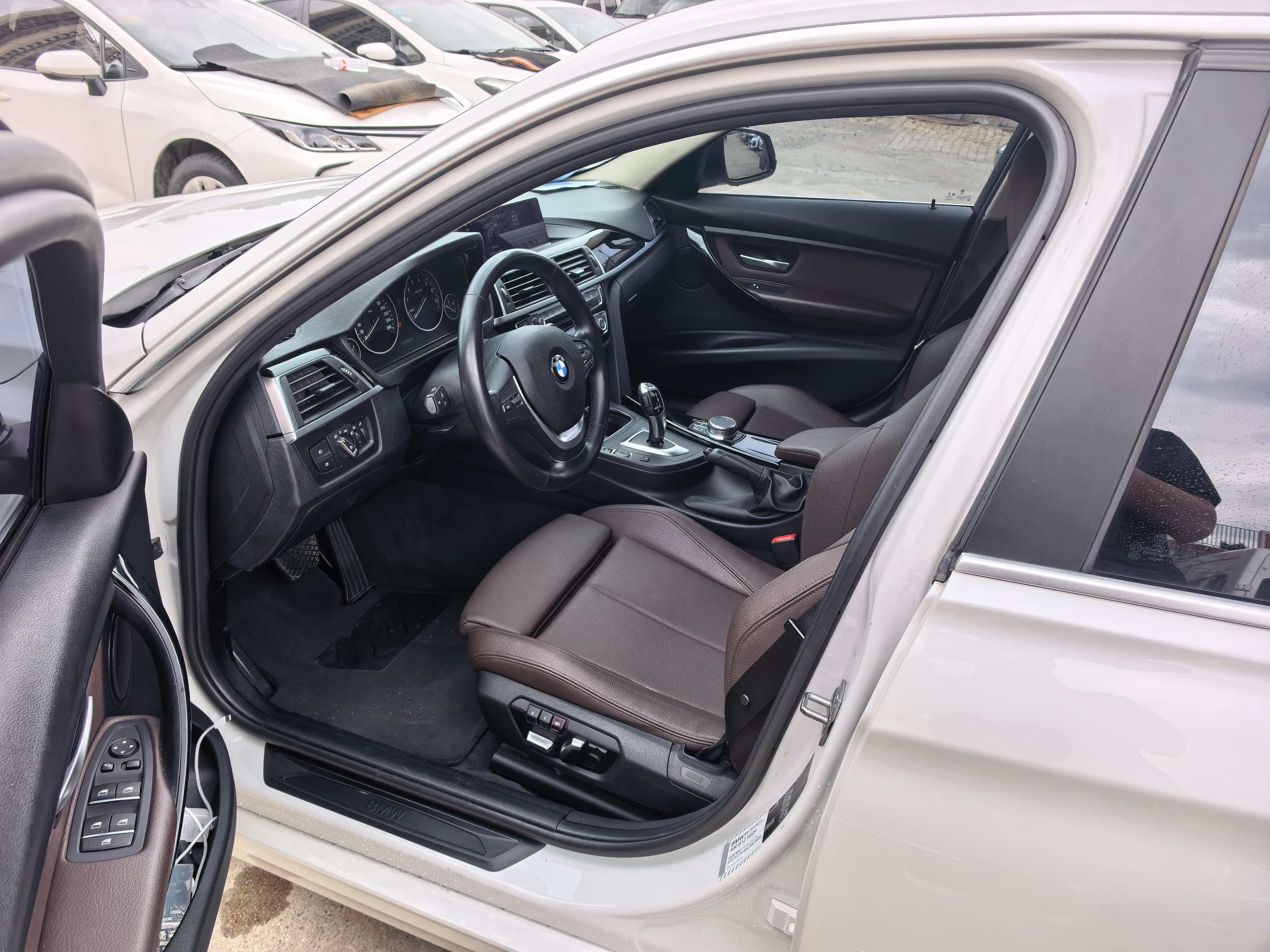 BMW 3 Series 2019 #8 BMW 3 Series 2019 car image #8