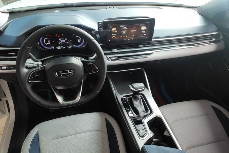 GEELY Emgrand 2022 #11 GEELY Emgrand 2022 car image #11