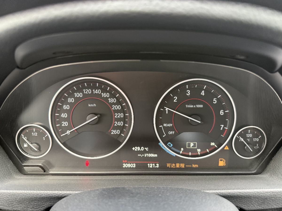 BMW 3 Series 2018 #8 BMW 3 Series 2018 car image #8