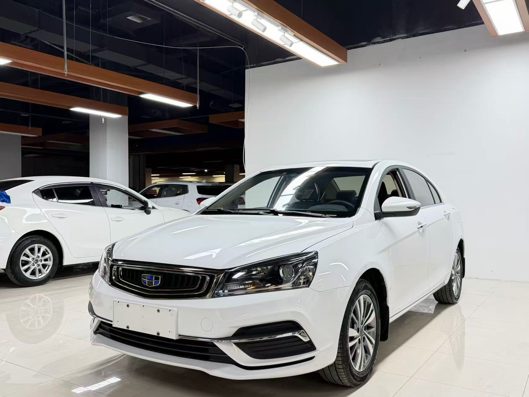 GEELY Emgrand 2018 car image 