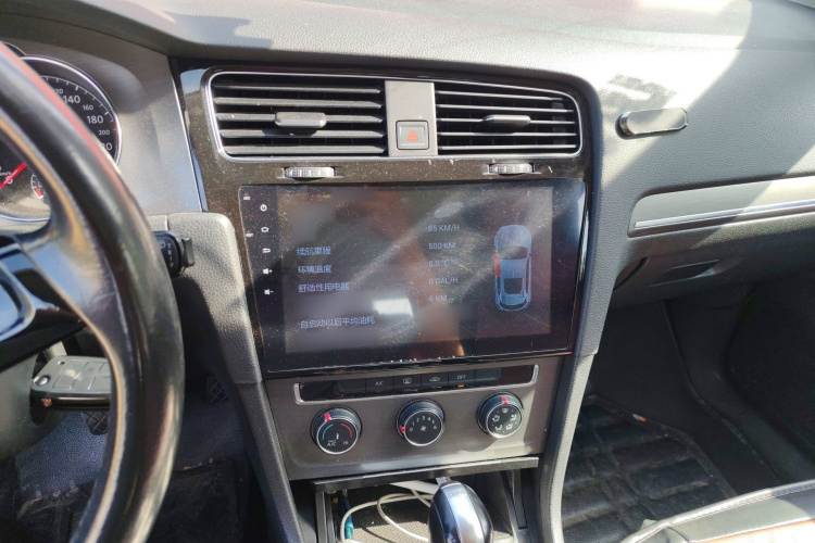 Volkswagen Golf 2015 car image #15