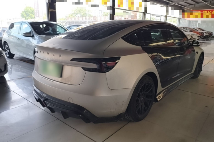 Tesla Model 3 2024 car image #7
