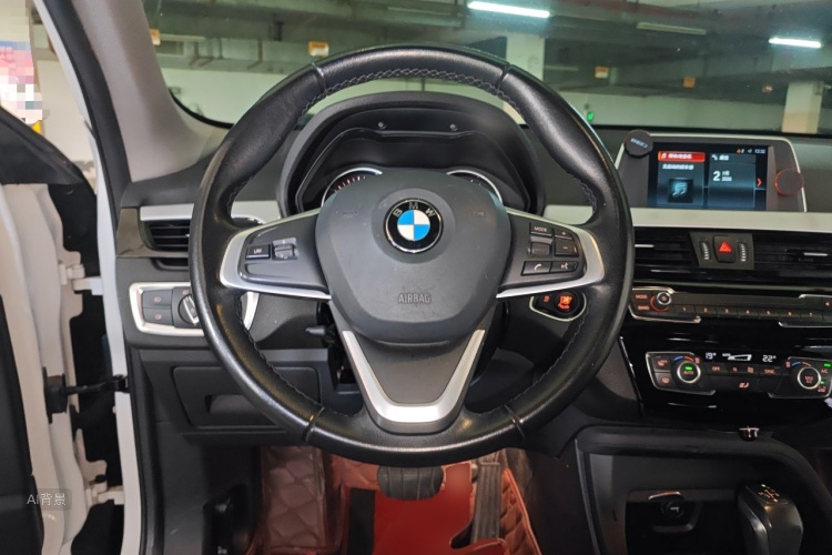 BMW X1 2018 car image #12